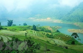 ງານບຸນທ່ອງທ່ຽວ, ລາຍການສິລະປະພິເສດຫຼາຍຢ່າງ ຢູ່ລາວກາຍ