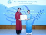 ສະແດງຄວາມຂອບໃຈທ່ານນາງເອກອັກຄະລັດຖະທູດ ຫງວຽນເຟືອງງາ ສຳລັບຄວາມສະເໝີພາບ ແລະ ການພັດທະນາຂອງແມ່ຍິງຫວຽດນາມ