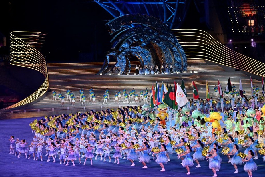 ພິທີໄຂ ASIAD 19 : ກິລາອາຊີ ສ່ອງແສງກັບສີສັນວັດທະນະທຳ