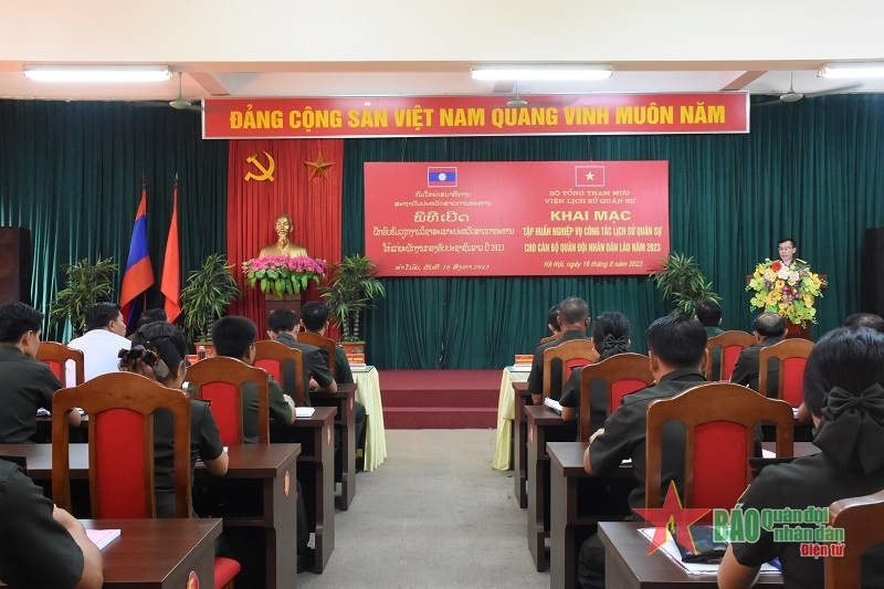 ກົມໃຫຍ່ການເມືອງກອງທັບປະຊາຊົນຫວຽດນາມ ເປີດຊຸດຝຶກອົບຮົມວິຊາຊີບປະຫວັດສາດການທະຫານໃຫ້ແກ່ກອງທັບລາວ ກົມໃຫຍ່ການເມືອງກອງທັບປະຊາຊົນຫວຽດນາມ ເປີດຊຸດຝຶກອົບຮົມວິຊາຊີບປະຫວັດສາດການທະຫານໃຫ້ແກ່ກອງທັບລາວ