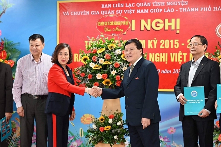 ເປີດຕົວສະມາຄົມມິດຕະພາບຫວຽດນາມ - ລາວ ອະດີດທະຫານອາສາສະໝັກ ເປ ດຕ ວສະມາຄ ມມ ດຕະພາບຫວຽດນາມ ລາວ ອະດ ດທະຫານອາສາສະໝ ກ