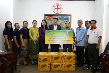 ບັນດາວິສາຫະກິດລາວ ໄດ້ສືບຕໍ່ຮ່ວມແຮງຮ່ວມໃຈສະໜັບສະໜູນ ປະຊາຊົນທີ່ຖືກຜົນກະທົບຈາກໄພນໍ້າຖ້ວມ