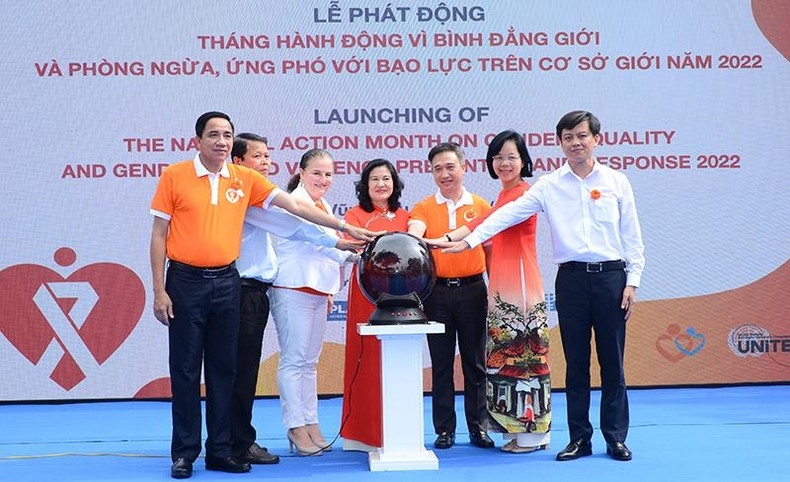 ຮັບປະກັນຊີວິດສັງຄົມ, ເພີ່ມທະວີພະລັງຄວາມສາມາດ, ສ້າງໂອກາດໃຫ້ແກ່ແມ່ຍິງ ແລະ ເດັກຍິງ
