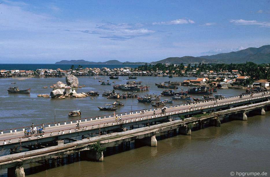 Chùm ảnh màu hiếm về thành phố biển Nha Trang thập niên 90 chum anh mau hiem ve thanh pho bien nha trang thap nien 90