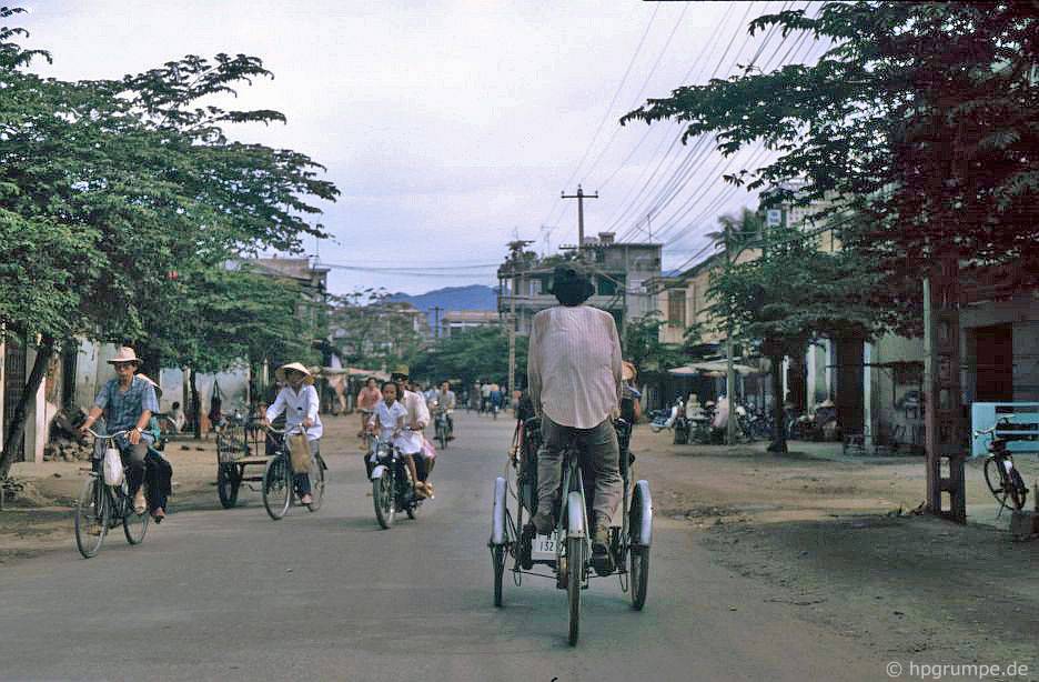 Chùm ảnh màu hiếm về thành phố biển Nha Trang thập niên 90 chum anh mau hiem ve thanh pho bien nha trang thap nien 90
