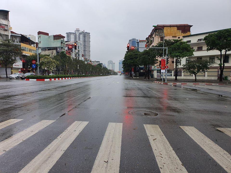 Chùm ảnh: Hà Nội vắng lặng sáng mùng 1 Tết chum anh ha noi vang lang sang mung 1 tet