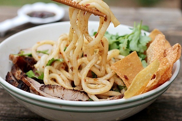 CNN ca ngợi món bún bò Nam Bộ ở Hà Nội là "cực rẻ và ngon tuyệt" cnn ca ngoi mon bun bo nam bo o ha noi la cuc re va ngon tuyet