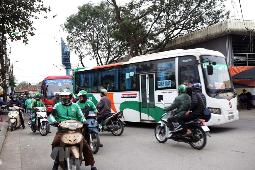 Tắc đường hàng tiếng đồng hồ vì người dân trở về Hà Nội sau kì nghỉ Tết tac duong hang tieng dong ho vi nguoi dan tro ve ha noi sau ki nghi tet