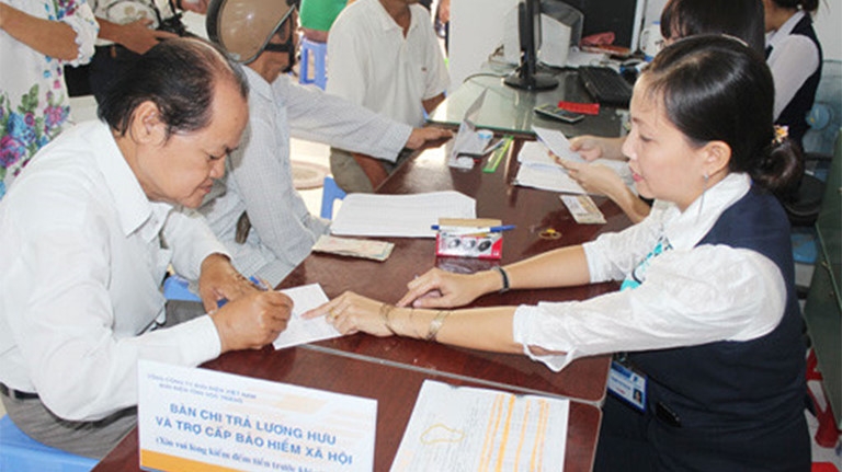5 trường hợp nghỉ hưu trước tuổi vẫn hưởng nguyên lương trong năm 2020 5 truong hop nghi huu truoc tuoi van huong nguyen luong trong nam 2020