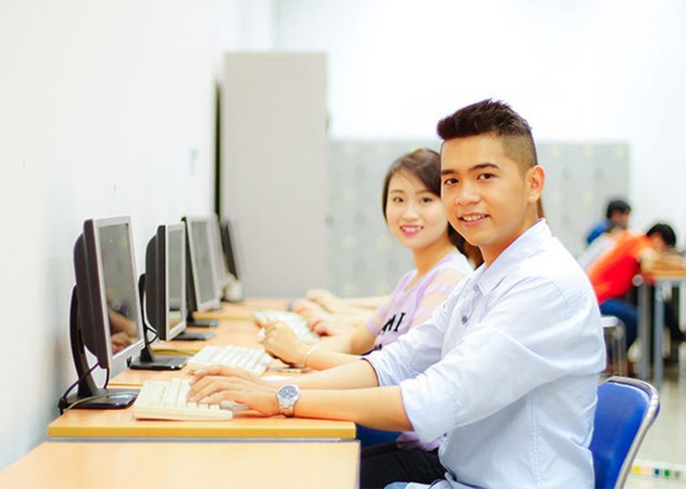 vien chuc dap ung dieu kien nao thi duoc xet tuyen thanh cong chuc