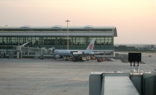 Trung Quốc dự đoán về dịch Covid-19, Vũ Hán sắp mở lại sân bay trung quoc du doan ve dich covid 19 vu han sap mo lai san bay