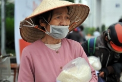 goi tong dai 111 de duoc giai dap ve goi ho tro 62000 ty
