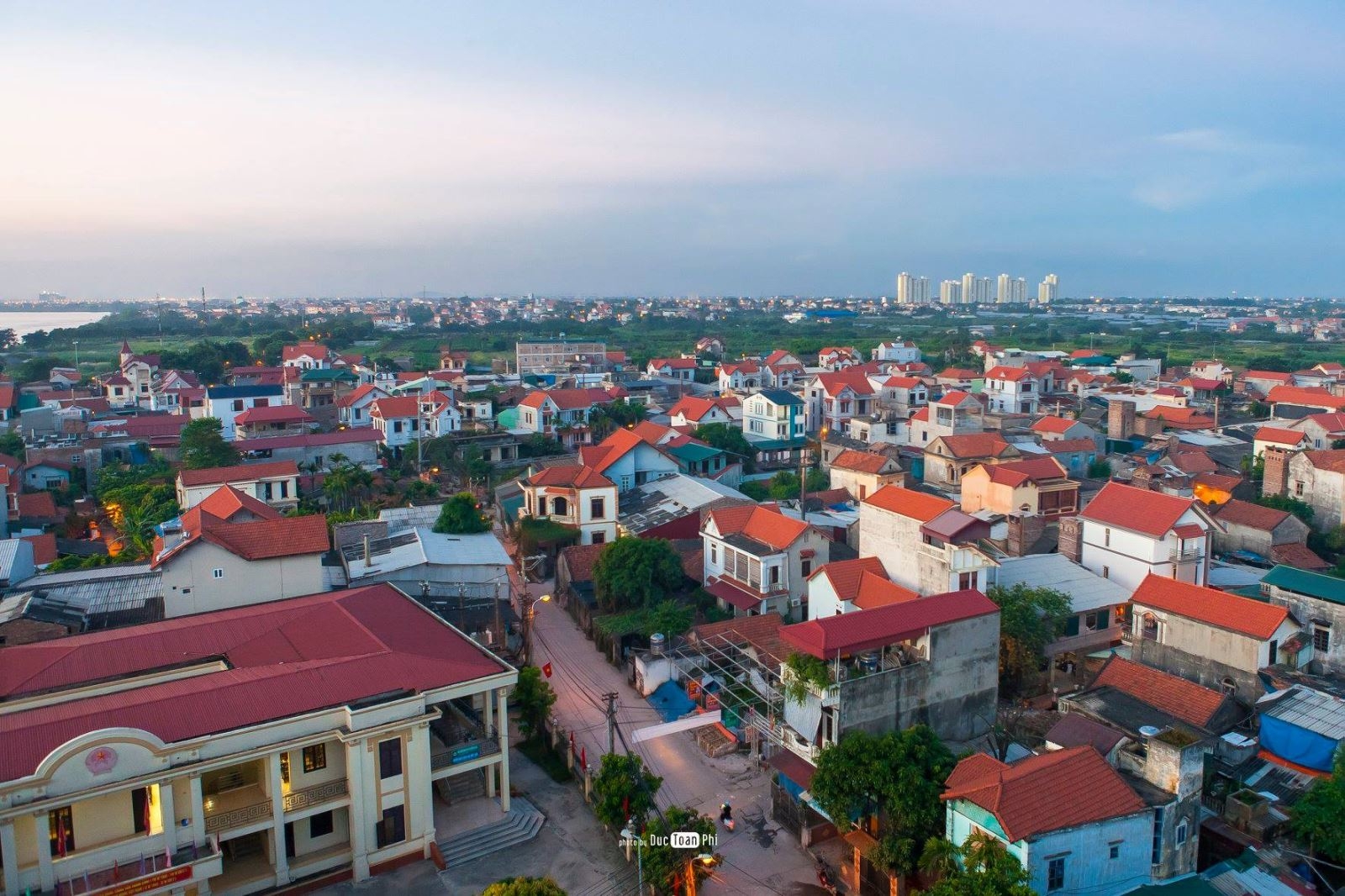 Thăm làng gốm Kim Lan, làng gốm nổi tiếng với bề dày lịch sử nằm ngay cạnh làng gốm Bát Tràng tham lang gom kim lan lang gom noi tieng voi be day lich su nam ngay canh lang gom bat trang