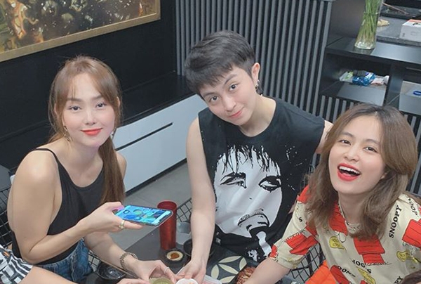 Tin giải trí Sao Việt (12/5): Hoàng Thuỳ Linh, Gil Lê, Minh Hằng tụ tập, H'Hen Niê, Lệ Hằng nóng bỏng tin giai tri sao viet 152 hoang thuy linh gil le minh hang tu tap hhen nie le hang nong bong