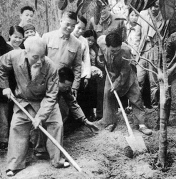 Những ca khúc viết về Chủ tịch Hồ Chí Minh đi cùng năm tháng nhung ca khuc viet ve chu tich ho chi minh di cung nam thang