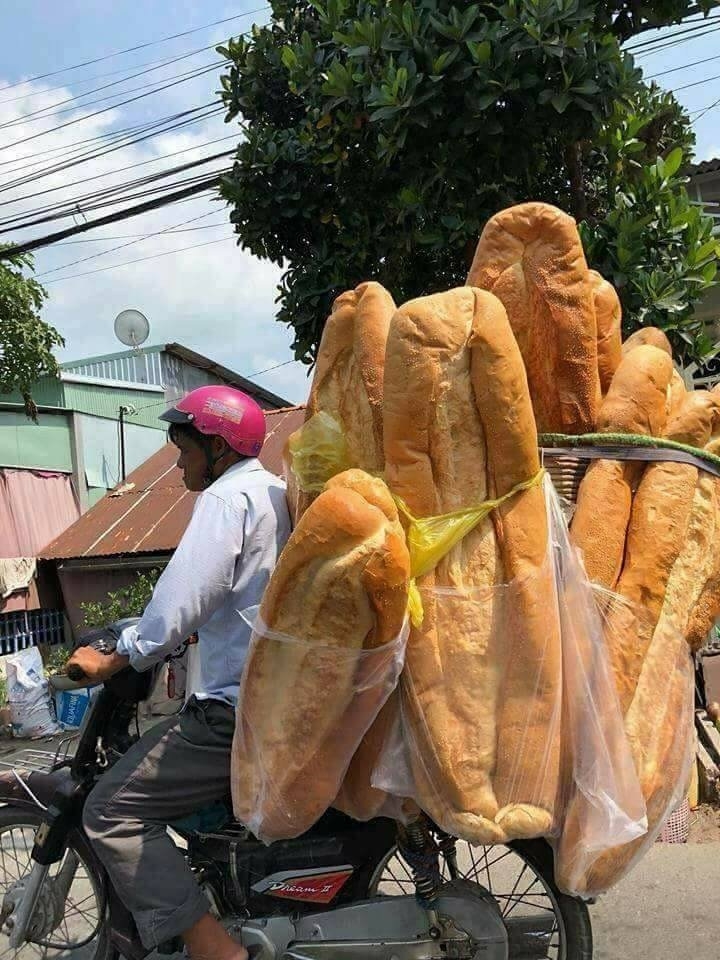 Món bánh mì to nhất thế giới của Việt Nam được lên báo nước ngoài mon banh mi to nhat the gioi cua viet nam duoc len bao nuoc ngoai
