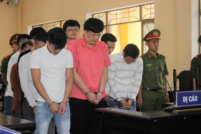 Tin pháp luật 24h nóng nhất hôm nay (25/5): Cựu Phó giám đốc Sở GD-ĐT Sơn La đối diện mức án 7-8 năm tù tin phap luat 24h nong nhat hom nay 255 cuu pho giam doc so gd dt son la doi dien muc an 7 8 nam tu