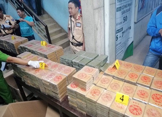 Tin pháp luật 24h nóng nhất hôm nay (28/5): Phá sòng Poker do người Hàn Quốc cầm đầu tại TP HCM tin phap luat 24h nong nhat hom nay 285 pha song poker do nguoi han quoc cam dau tai tp hcm