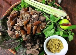 khoan lo vao di san 3 du khach trung quoc bi phat toi 20 ty dong
