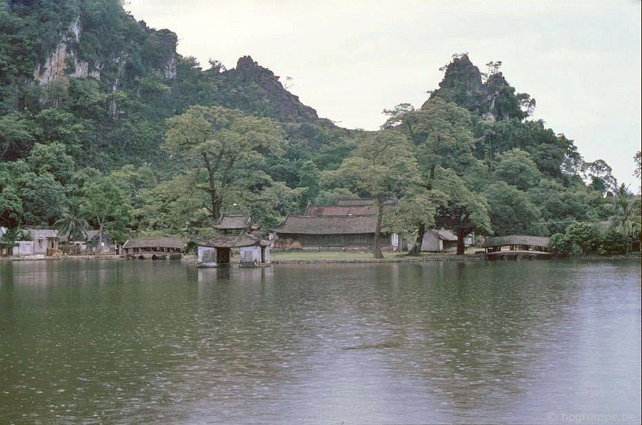 lang gom bat trang lang ran le mat nhung nam 90 co gi dac biet