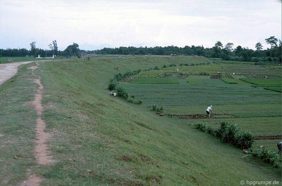 lang gom bat trang lang ran le mat nhung nam 90 co gi dac biet