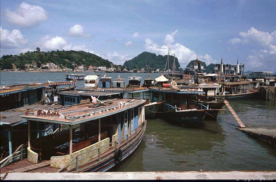 chum anh mau hiem co ve vinh ha long nhung nam 90