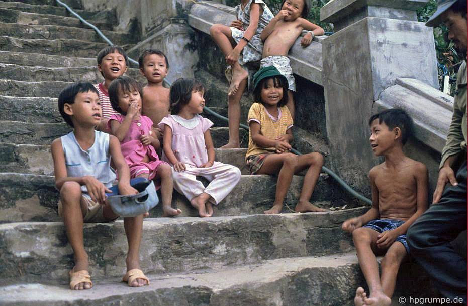 Chùm ảnh màu hiếm về nhịp sống bình dị của Đà Nẵng những năm 90 chum anh mau hiem ve nhip song binh di cua da nang nhung nam 90