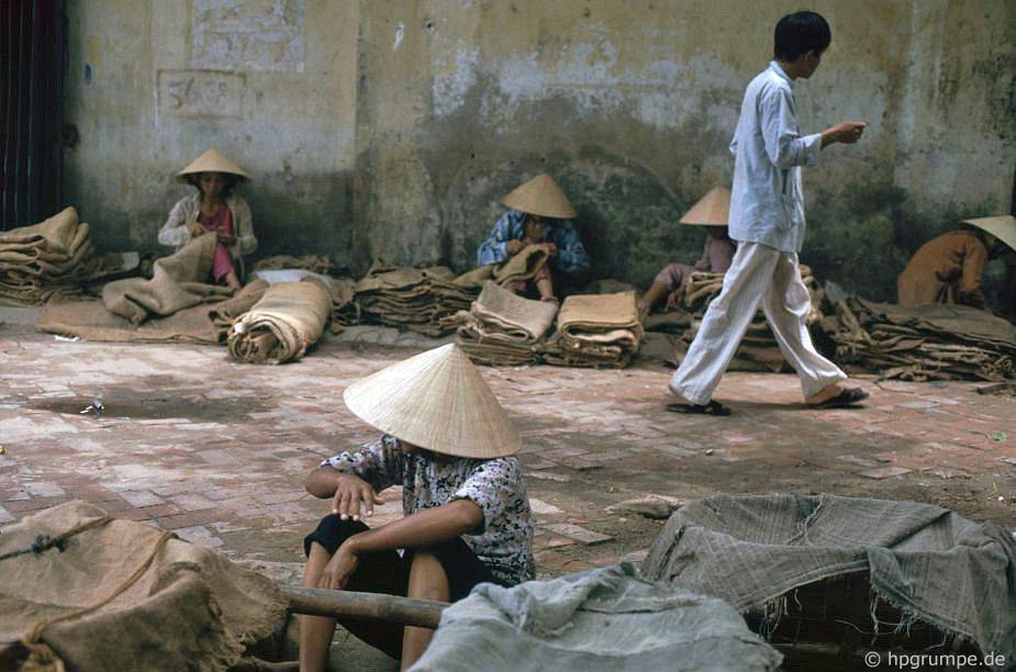 Chùm ảnh màu hiếm về nhịp sống bình dị của Đà Nẵng những năm 90 chum anh mau hiem ve nhip song binh di cua da nang nhung nam 90