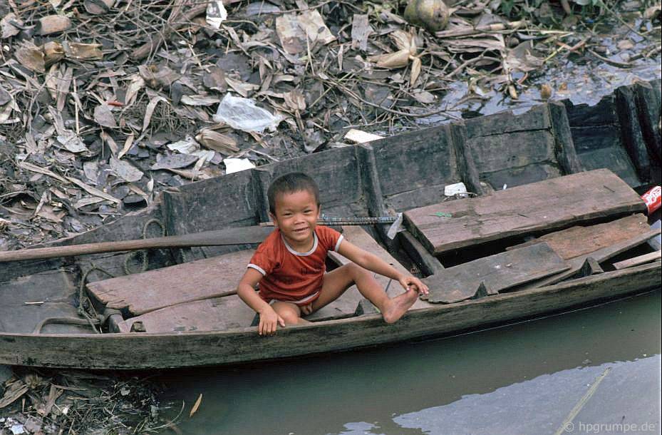 Chùm ảnh hiếm có khó tìm về một Sài Gòn rực rỡ những năm 90 chum anh hiem co kho tim ve mot sai gon ruc ro nhung nam 90