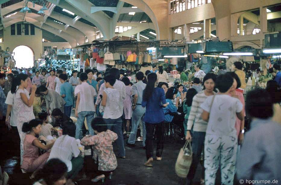 Chùm ảnh hiếm có khó tìm về một Sài Gòn rực rỡ những năm 90 chum anh hiem co kho tim ve mot sai gon ruc ro nhung nam 90