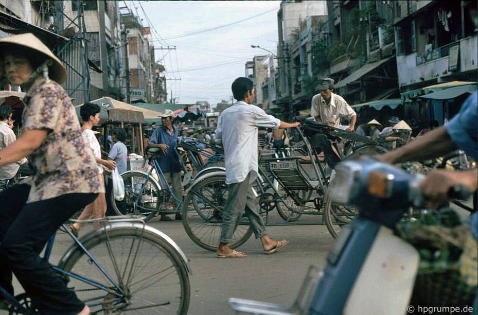 Chùm ảnh hiếm có khó tìm về một Sài Gòn rực rỡ những năm 90 chum anh hiem co kho tim ve mot sai gon ruc ro nhung nam 90