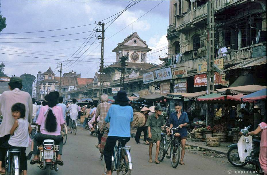 Chùm ảnh hiếm có khó tìm về một Sài Gòn rực rỡ những năm 90 chum anh hiem co kho tim ve mot sai gon ruc ro nhung nam 90