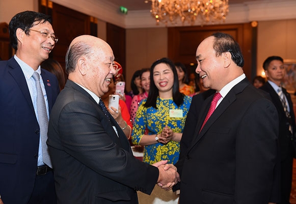 Liên hiệp Hội Hữu nghị đồng hương Việt Nam tại Macau liên hoan mừng năm mới 2020 lien hiep hoi huu nghi dong huong viet nam tai macau hop mat tong ket 7 nam hoat dong va lien hoan van nghe mung nam moi 2020