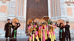 hon 300 khach moi va gan 2000 khan gia du khai mac dau tien cua festival am nhac quoc te ha long 2020
