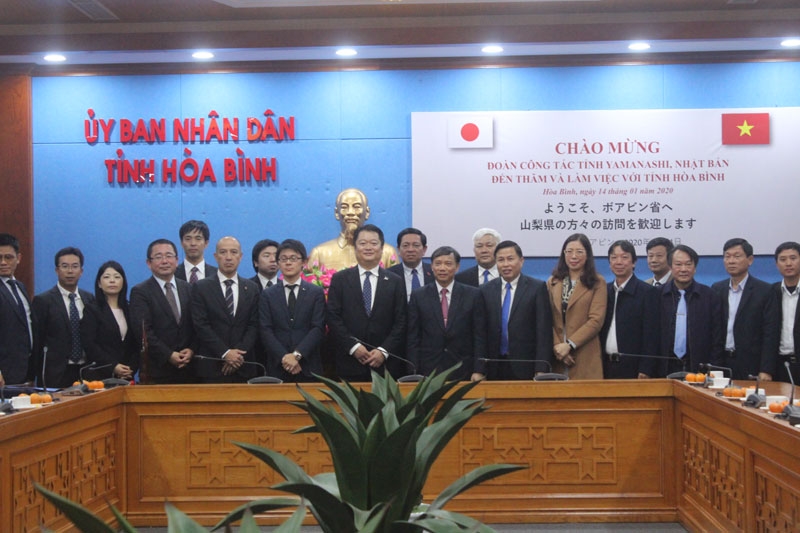 Tỉnh Yamanashi (Nhật Bản) và tỉnh Hòa Bình (Việt Nam) muốn kết hợp điểm mạnh cùng phát triển thong doc tinh yamanashi nhan thay nhieu tiem nang hop tac voi tinh hoa binh