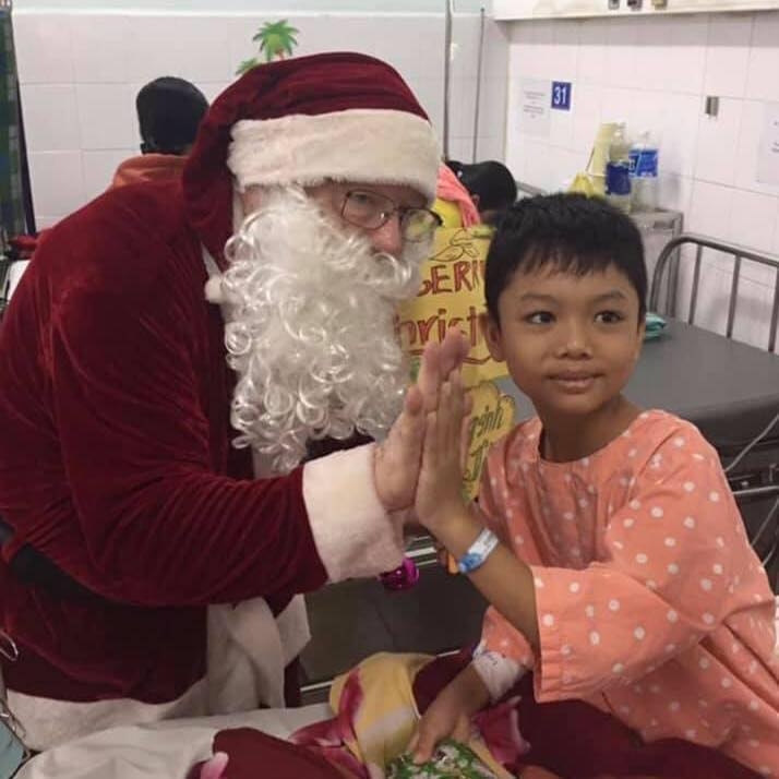 Cựu binh Mỹ dùng Facebook để bạn bè biết Việt Nam đã thay đổi cuu binh my dung facebook de ban be biet viet nam da thay doi