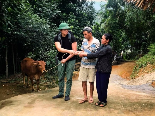 Thầy giáo Tây từ bỏ giấc mơ trở thành cảnh sát để hoạt động tình nguyện cùng LOHI ở Việt Nam thay giao tay tu bo giac mo tro thanh canh sat de hoat dong tinh nguyen cung lohi o viet nam