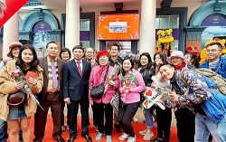 gan 2 trieu luot khach quoc te den viet nam vao thang 12020
