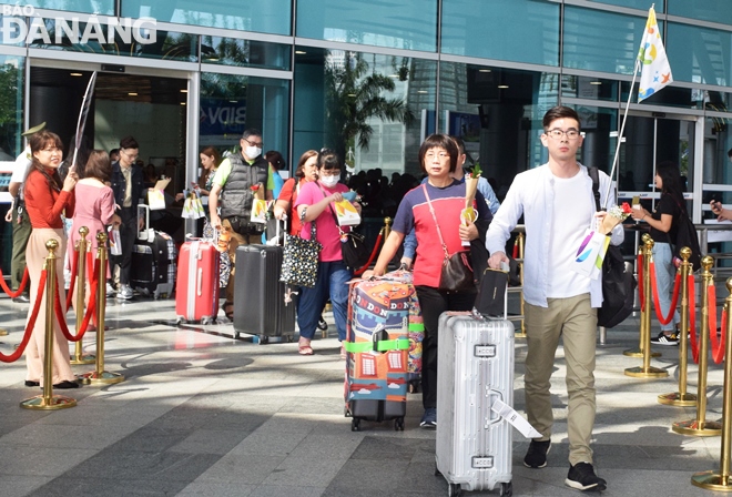 Đà Nẵng đón hàng nghìn du khách quốc tế "xông đất" thành phố hang nghin du khach quoc te xong dat thanh pho da nang dau nam 2020