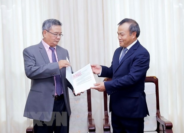 Trẻ em Việt tại Nouvelle-Calédonie được học sách giáo khoa Tiếng Việt chính quy tre em viet duoc hoc sach giao khoa tieng viet chinh quy tai nouvelle caledonie
