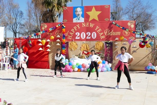 to chuc festival viet nam cho hon 7000 nguoi viet nam tai cong hoa sip