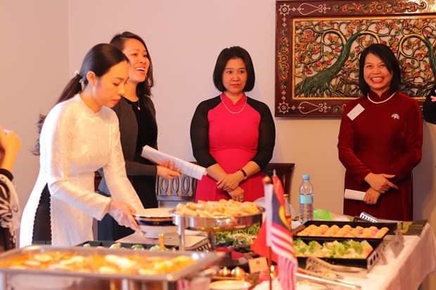 nem ran cua viet nam la mon an dac biet noi bat trong van hoa am thuc asean