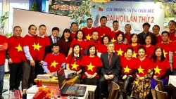 chuyen gia benh truyen nhiem tai dai hoc y harvard poll pollack viet nam dang rat manh tay chong covid 19