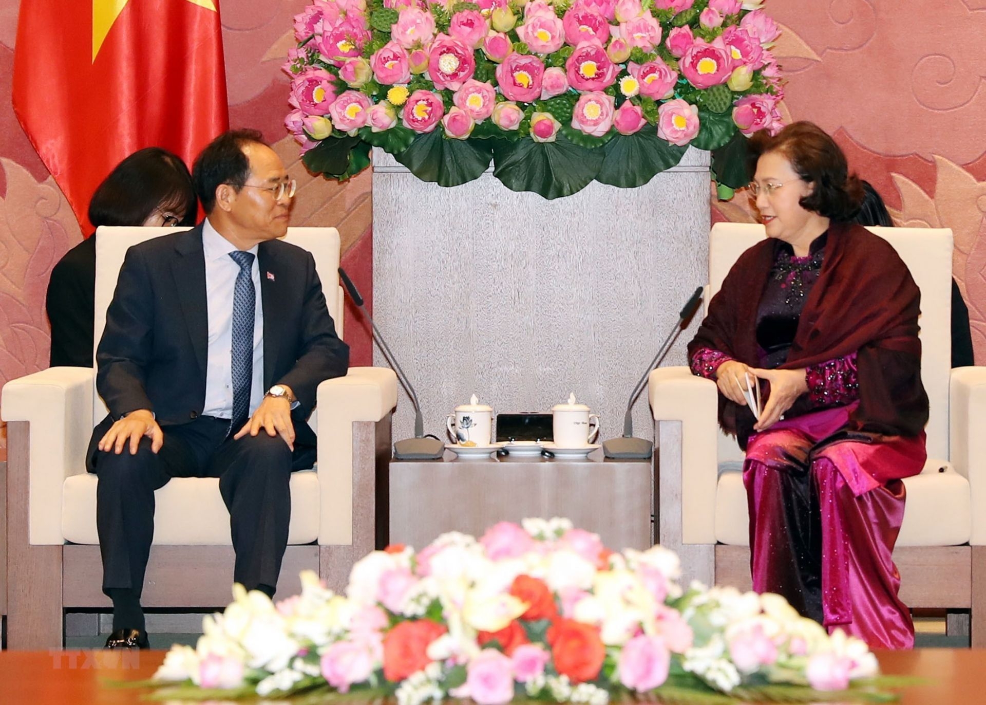 Việt Nam - Hàn Quốc nhất trí đẩy mạnh quan hệ hợp tác giữa Quốc hội hai nước han quoc quan tam tang cuong quan he hop tac voi cac dia phuong cua viet nam