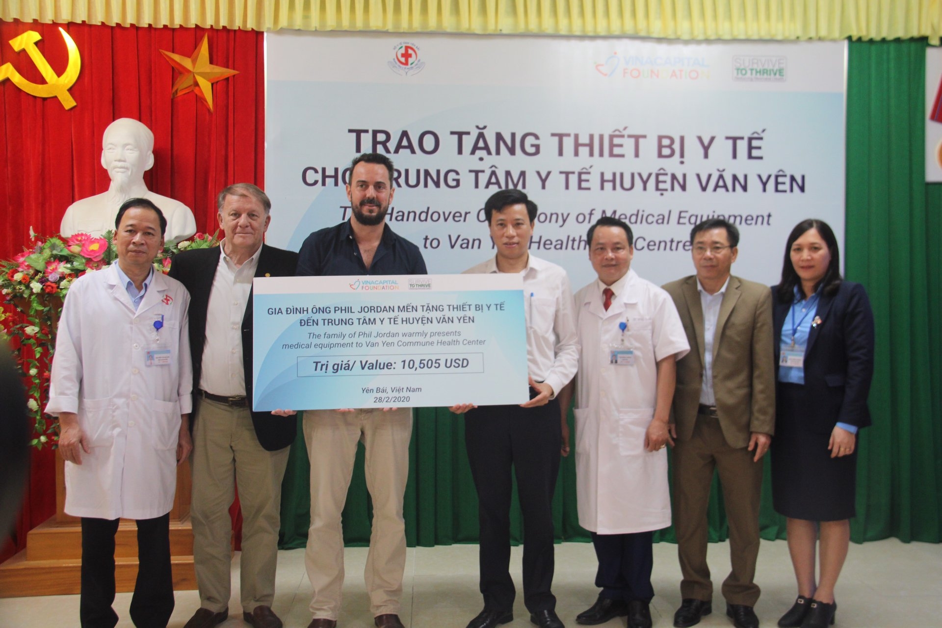 Phil Jordan (Australia) tham gia thử thách chạy bộ 42km để giúp đỡ trẻ sinh non ở Yên Bái phil jordan australia tham gia thu thach chay bo 42km de giup do tre sinh non o yen bai