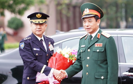 viet nam nhat ban day manh hop tac ve quan y va cong nghiep quoc phong