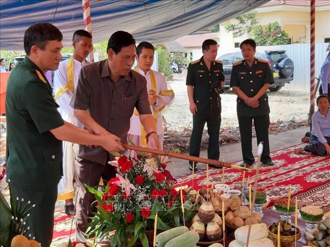 Khởi công xây dựng Đài Hữu nghị Việt Nam-Campuchia thứ 22 ở tỉnh Kampong Speu khoi cong xay dung dai huu nghi viet nam campuchia thu 22 o tinh kampong speu