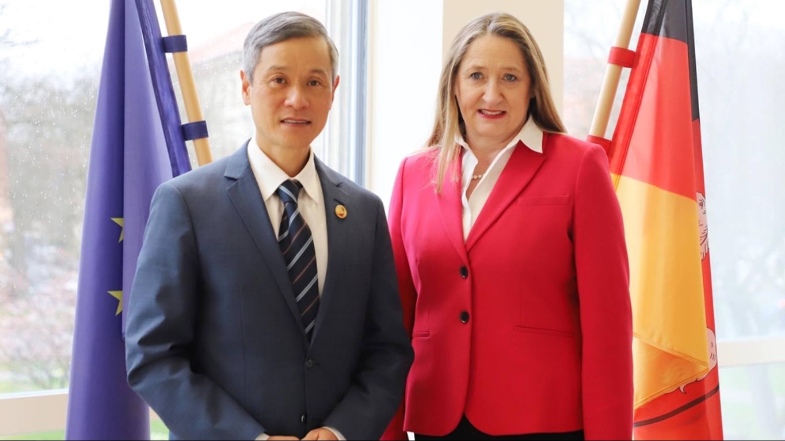 australia tai tro 500000 aud giup viet nam ung dung cong nghe danh gia nang suat kinh te