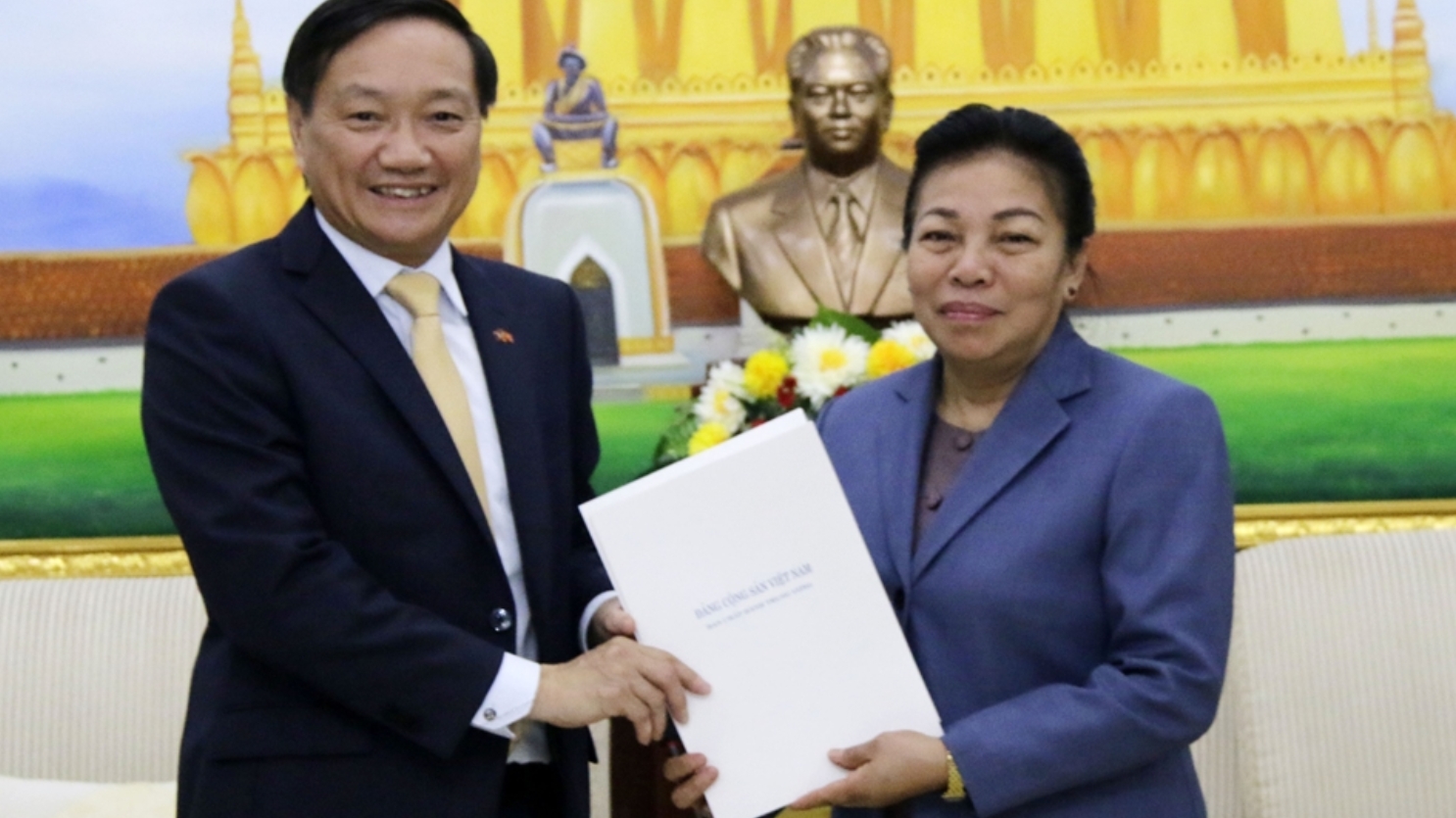 viet nam gui dien mung nhan ky niem lan thu 30 ngay doc lap nuoc cong hoa namibia