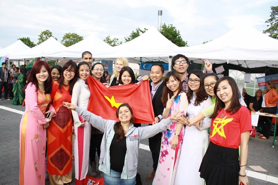 Du học sinh Việt tại Bỉ, Pháp tự học trực tuyến để phòng tránh COVID-19 du hoc sinh viet tai bi phap tu hoc truc tuyen de phong tranh covid 19